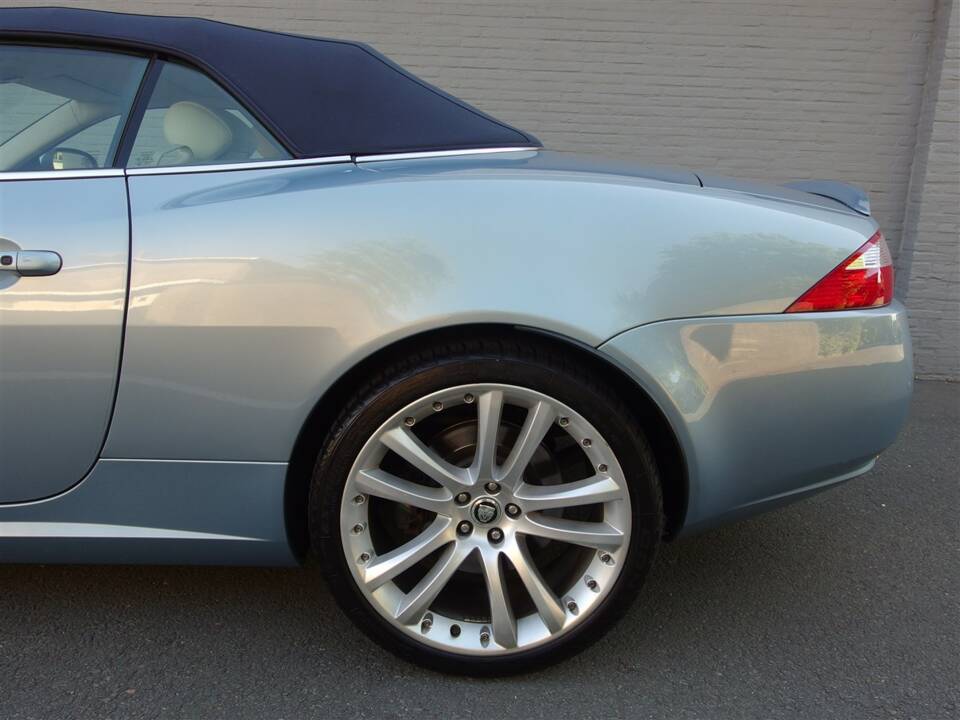 Bild 24/100 von Jaguar XKR (2008)