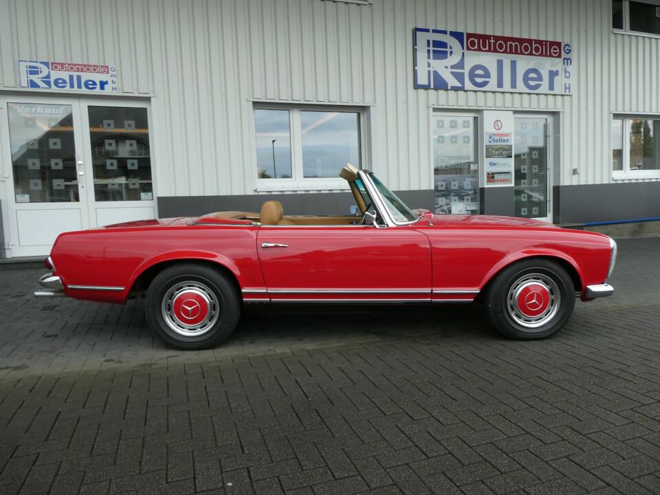 Image 8/27 of Mercedes-Benz 280 SL (1969)