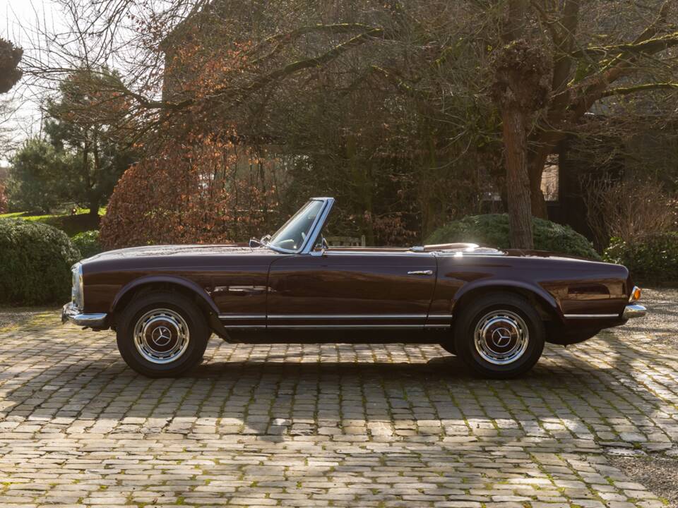 Image 6/35 de Mercedes-Benz 230 SL (1963)