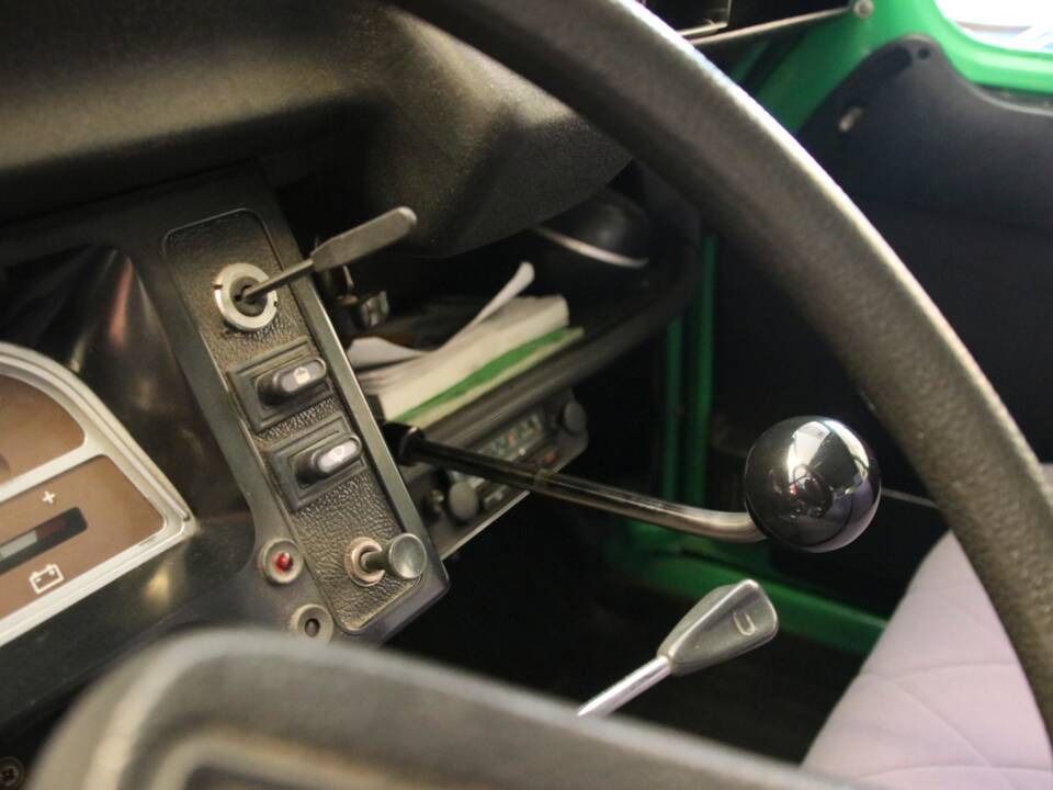 Image 16/35 de Citroën 2 CV 6 (1987)