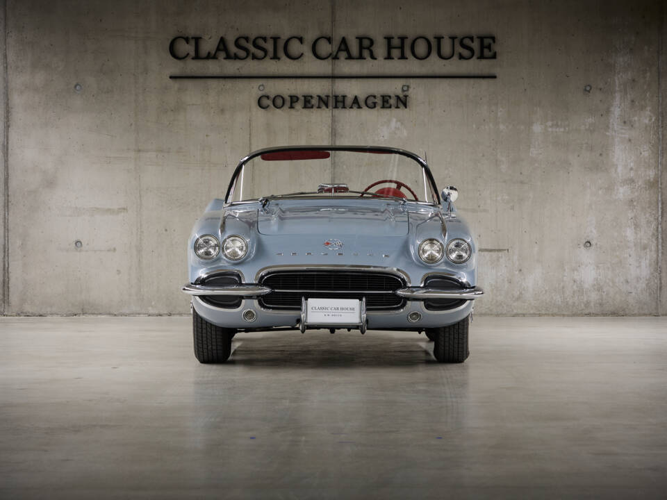 Image 8/78 of Chevrolet Corvette (1962)