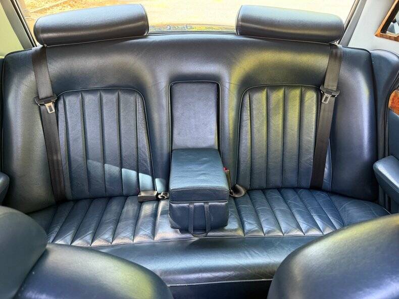 Bild 20/47 von Bentley T 2 (1977)