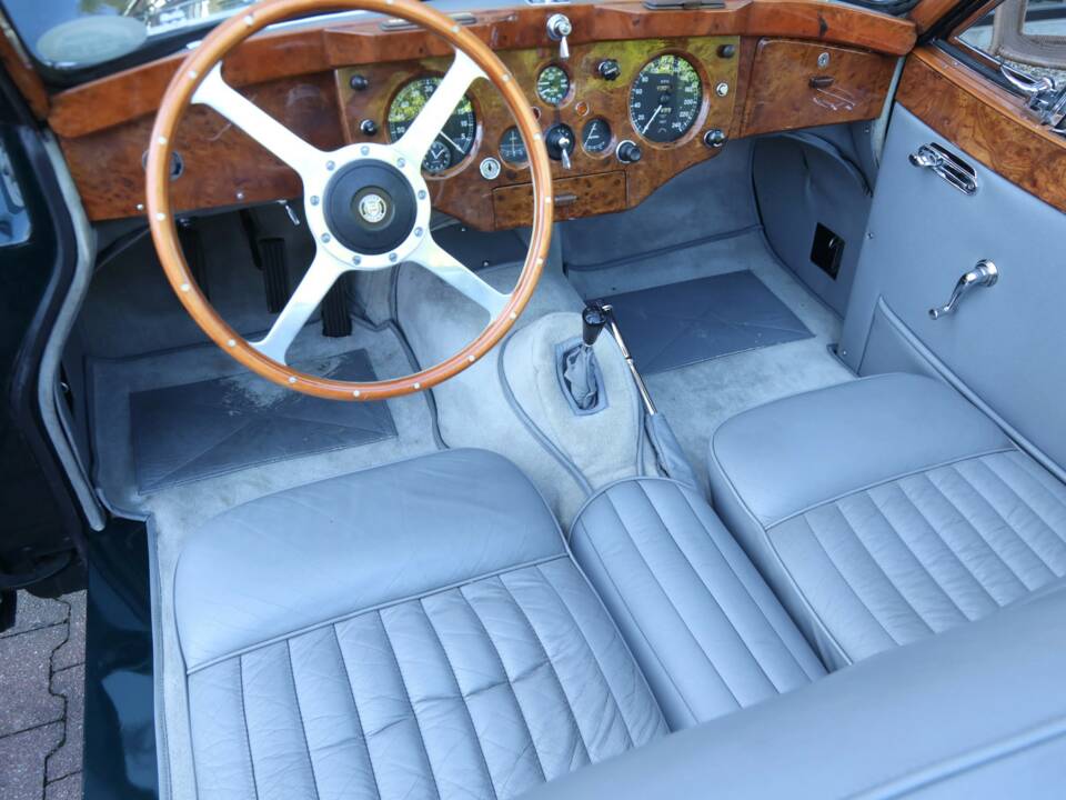 Afbeelding 21/50 van Jaguar XK 140 SE DHC (1957)