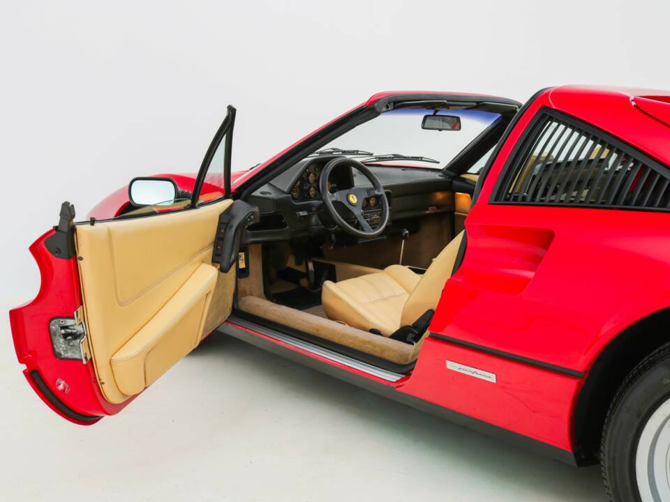 Image 9/20 of Ferrari 328 GTS (1986)