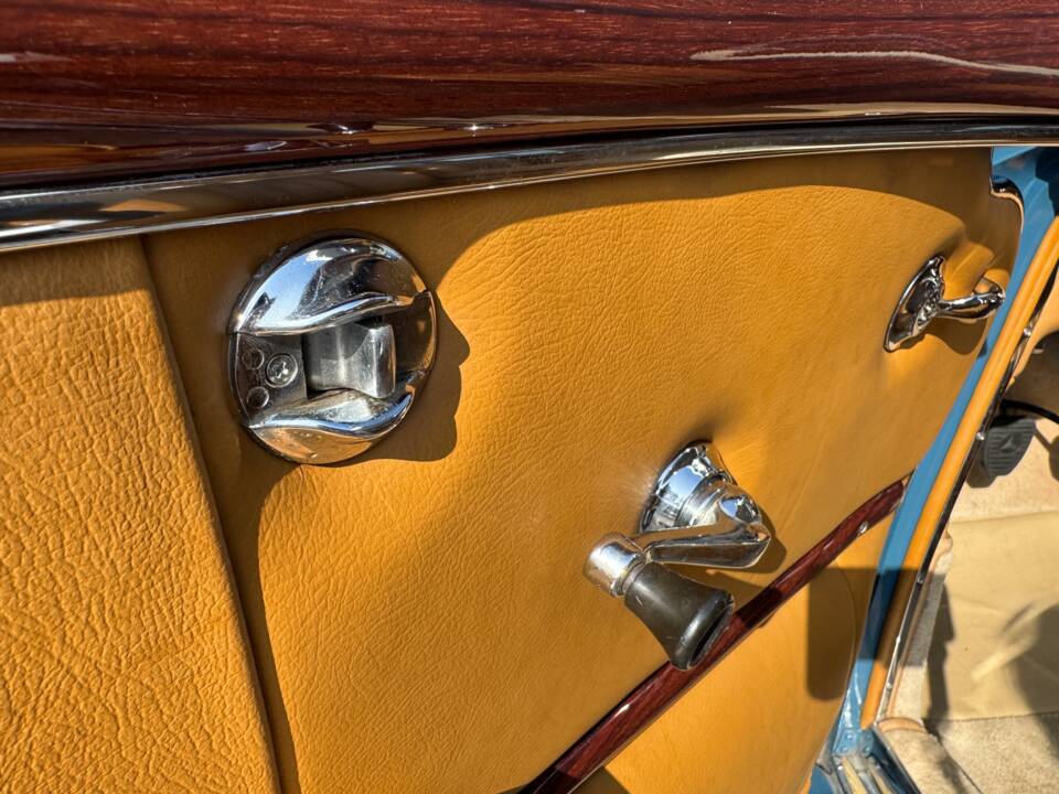 Afbeelding 8/16 van Mercedes-Benz 220 SE (1960)