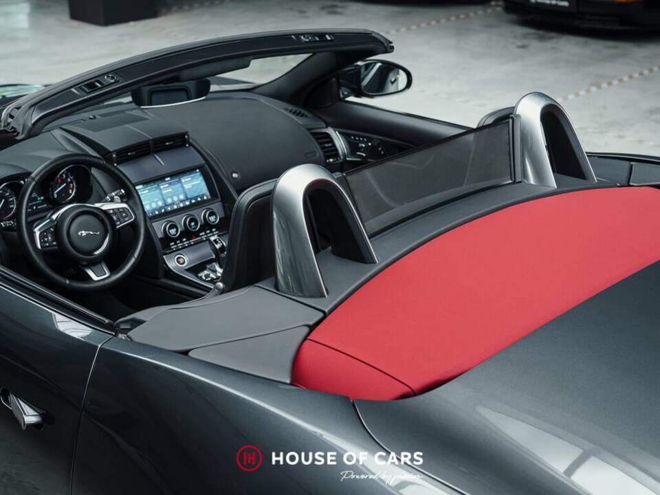 Afbeelding 15/25 van Jaguar F-Type (2018)