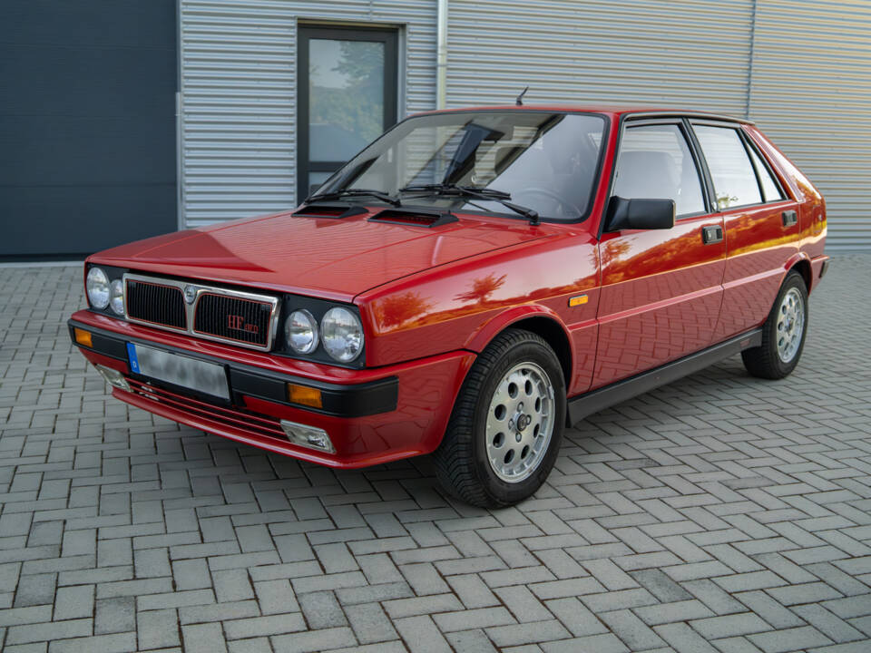 Bild 4/41 von Lancia Delta HF 4WD (1987)