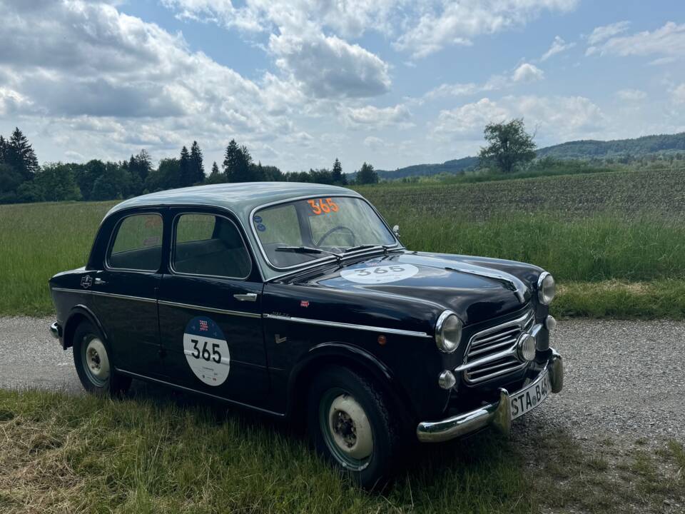 Imagen 10/88 de FIAT 1100-103 E TV (1955)