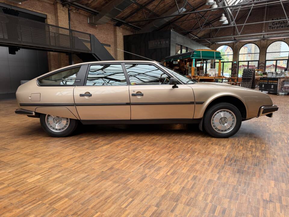 Image 12/43 de Citroën CX 25 GTi (1984)