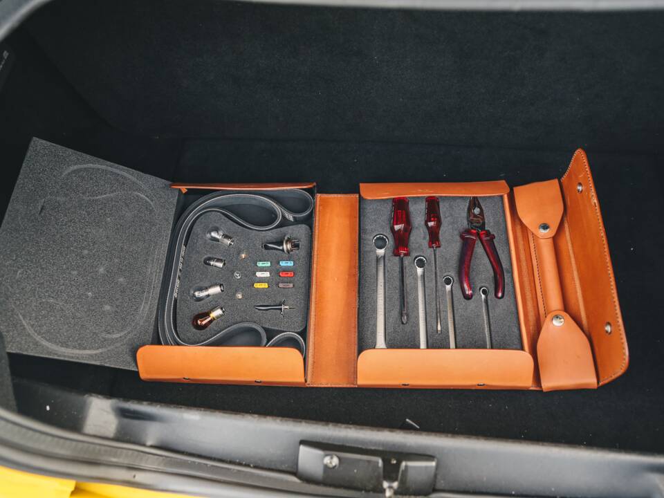 Bild 25/27 von Ferrari 550 Maranello (1997)