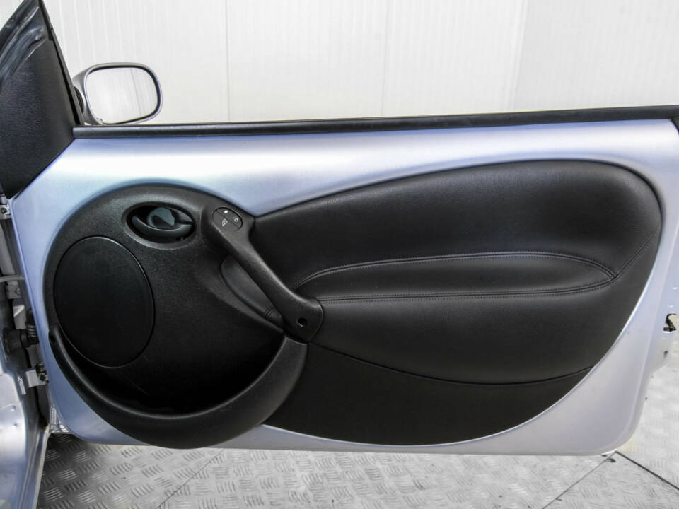 Image 32/50 of Ford Streetka (2004)
