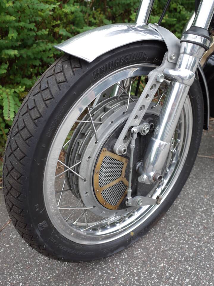 Image 16/24 of Egli-Vincent JMC 0101 (2006)