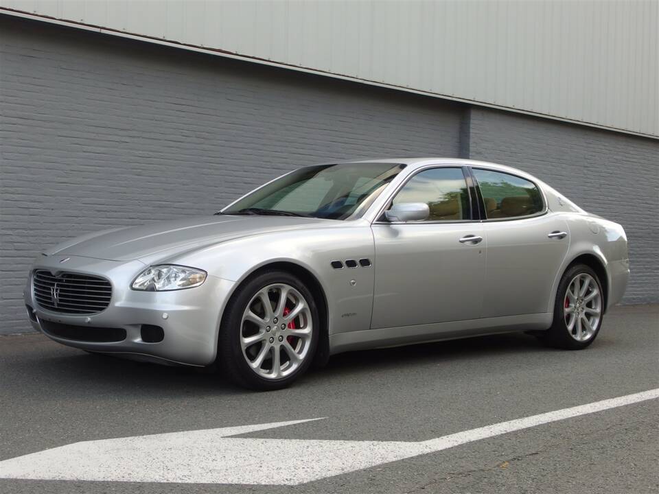 Bild 2/99 von Maserati Quattroporte 4.2 (2007)