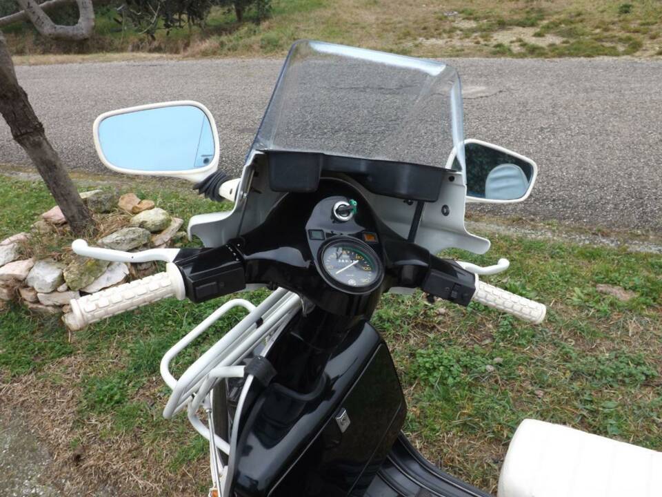 Bild 17/50 von Piaggio Vespa PX 125 E (1983)