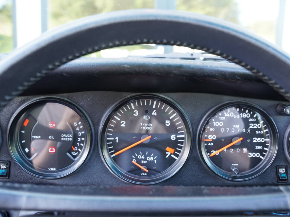 Image 18/50 of Porsche 911 Turbo 3.3 (1986)