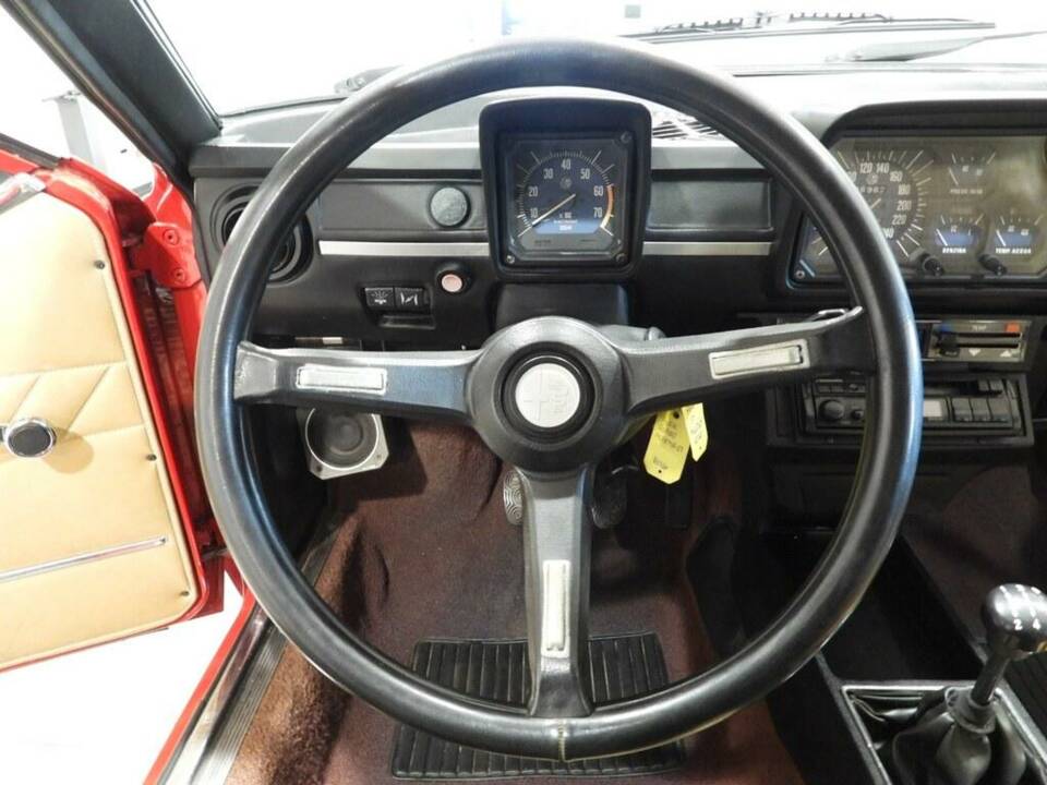 Bild 5/10 von Alfa Romeo Alfetta GT 1.6 (1977)