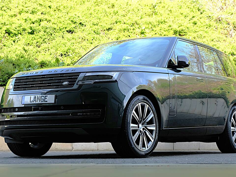 Image 12/61 of Land Rover Range Rover D350 (2025)