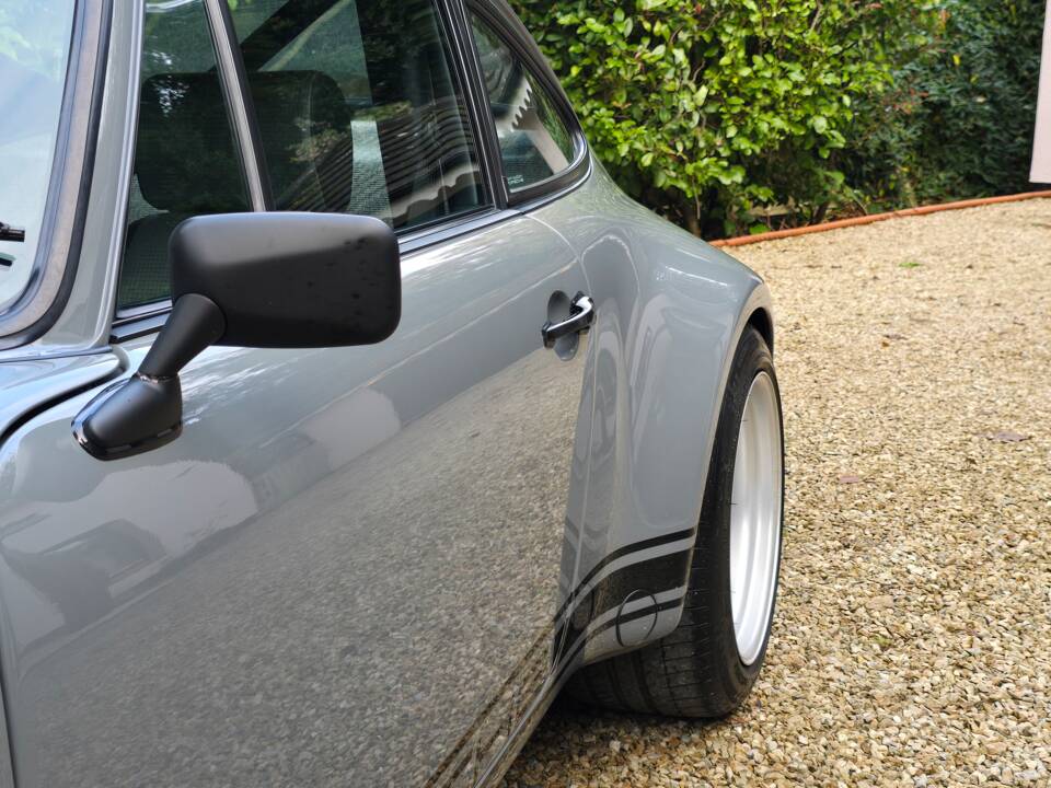 Image 100/100 of Porsche 911 Carrera 2 (1989)