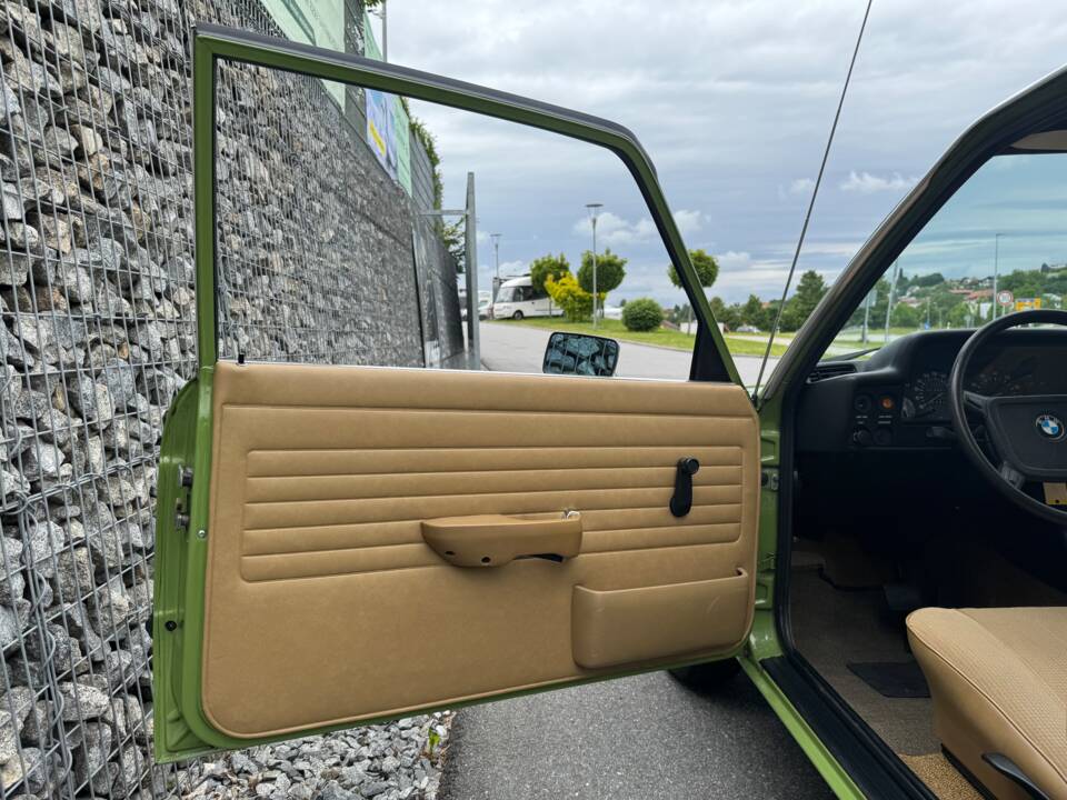 Bild 42/57 von BMW 320 (1978)