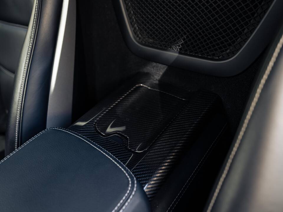 Bild 30/38 von Mercedes-Benz SLS AMG (2011)