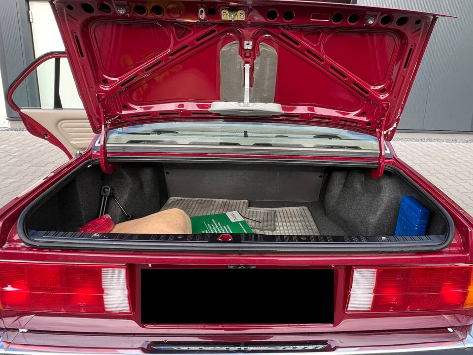Bild 5/14 von BMW 318i (1986)