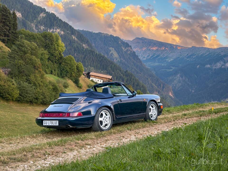 Image 2/42 of Porsche 911 Carrera 2 (1991)