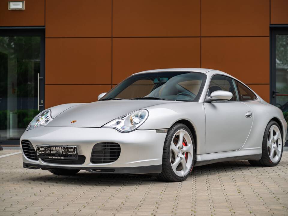 Afbeelding 52/73 van Porsche 911 Carrera 4S (2002)