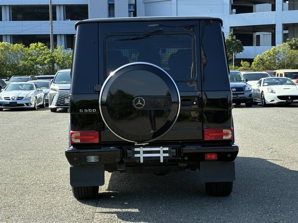 Bild 6/63 von Mercedes-Benz G 500 (lang) (2009)