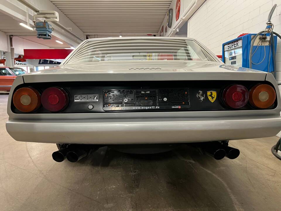 Bild 14/18 von Ferrari 400i (1980)