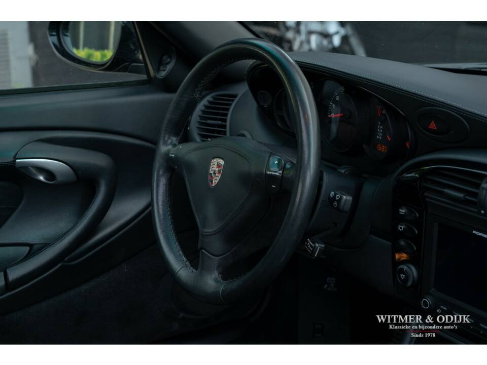Afbeelding 7/29 van Porsche 911 Carrera 4S (2002)