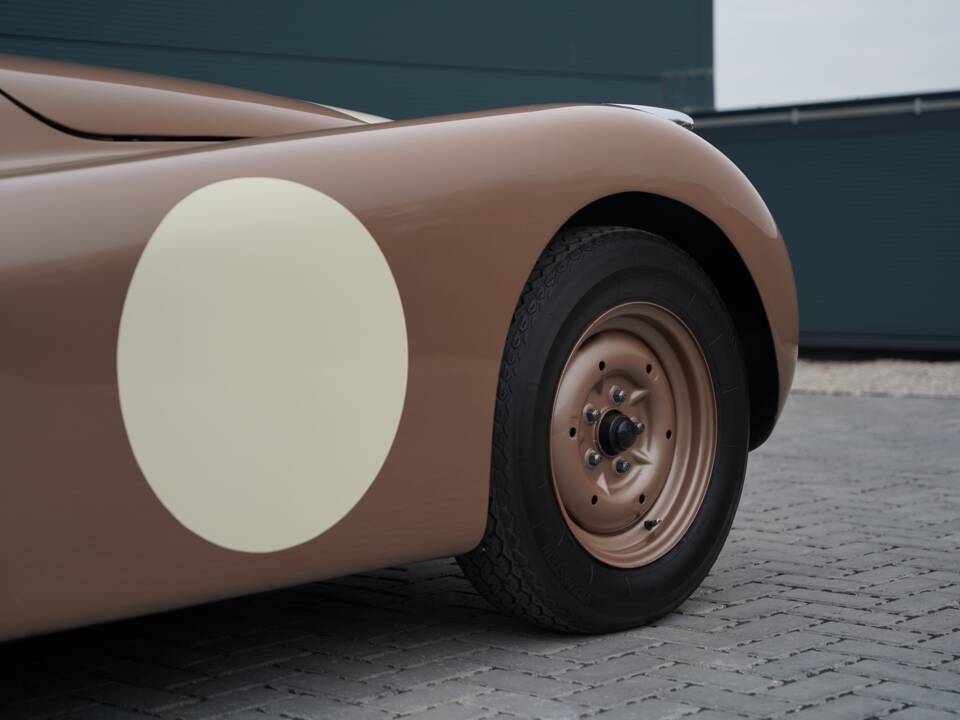 Image 49/50 of Jaguar XK 120 OTS (1950)