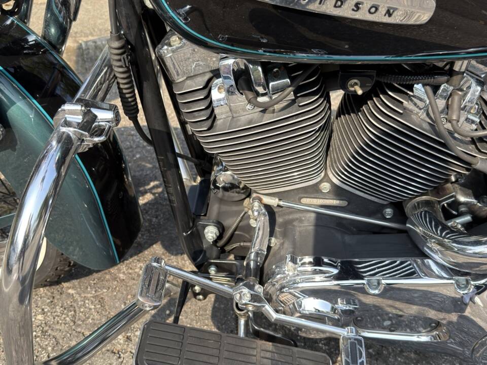 Bild 3/4 von Harley-Davidson FLSTS Heritage Springer Classic (2001)