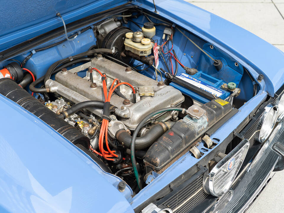 Bild 56/58 von Alfa Romeo Giulia Nuova Super 1600 (1977)