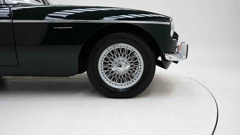 Afbeelding 10/15 van MG MGB (1973)