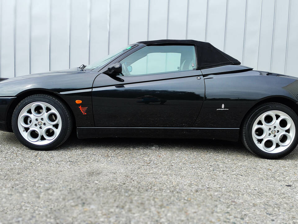 Bild 16/68 von Alfa Romeo Spider 2.0 Twin Spark 16V (2001)