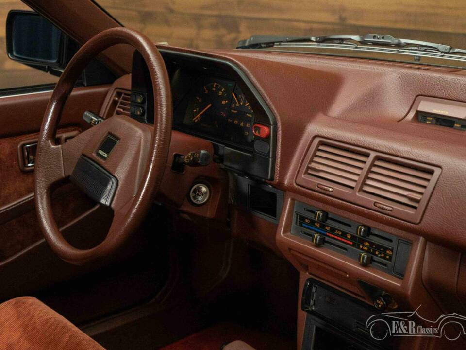 Immagine 15/20 di Mazda 626 2,0 GLX (1987)