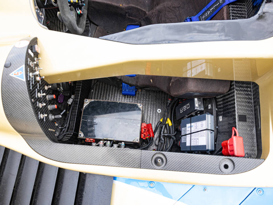 Image 12/50 of Creation CA07 LMP1 (2007)