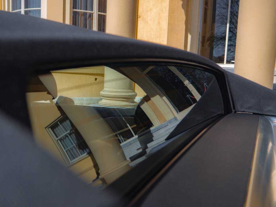 Bild 43/49 von BMW 640i (2011)
