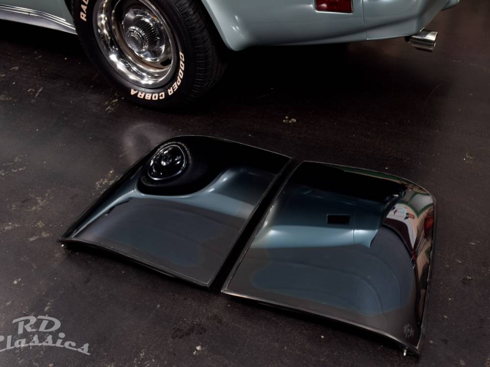 Image 15/45 de Chevrolet Corvette Sting Ray (1982)