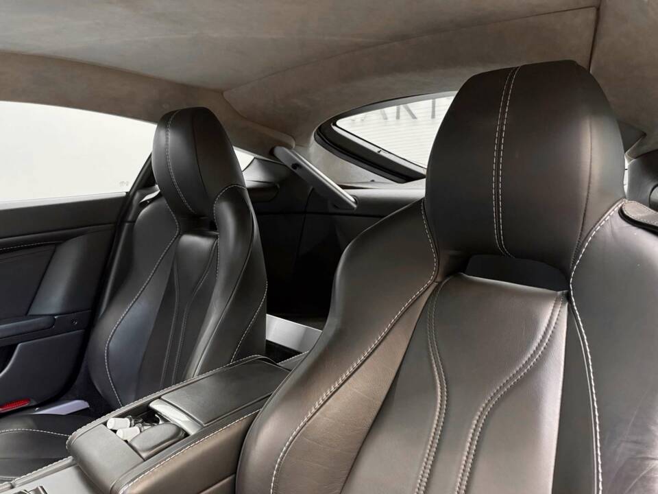 Bild 18/26 von Aston Martin V12 Vantage (2013)