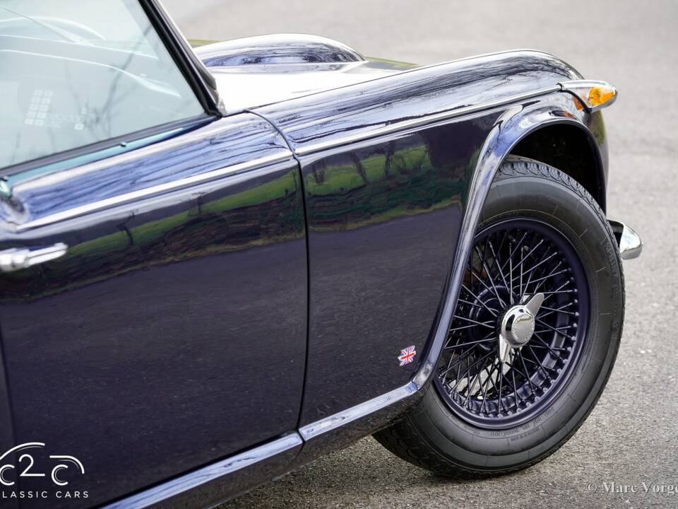 Image 37/45 of Triumph TR 4A (1966)