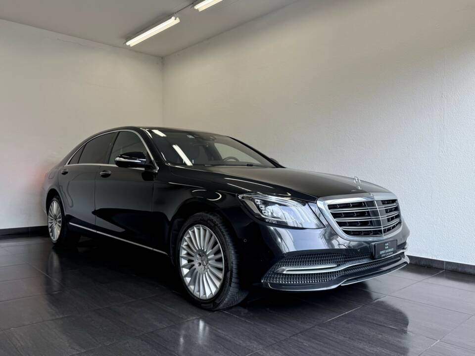 Image 2/30 of Mercedes-Benz S 350 d L (2018)