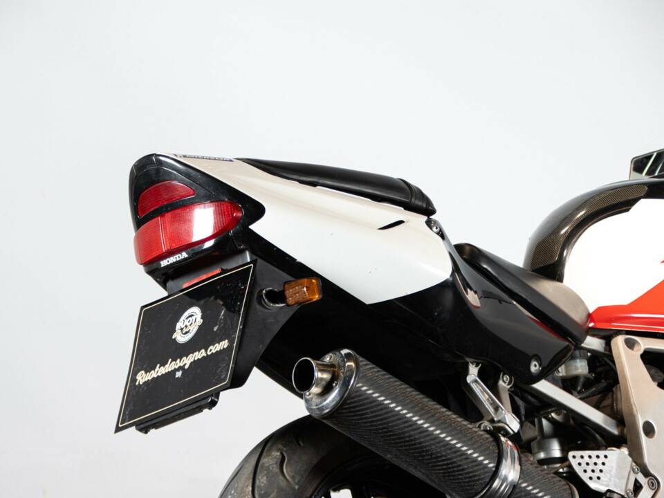 Imagen 16/44 de Honda CBR 900RR Fireblade (1999)