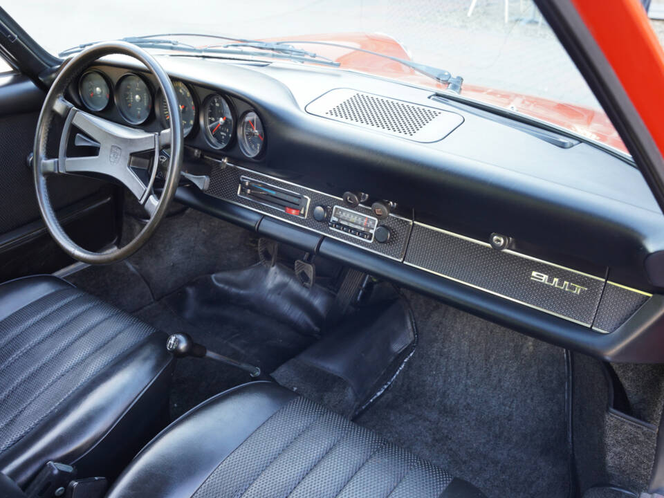 Image 15/50 of Porsche 911 2.2 T (1971)