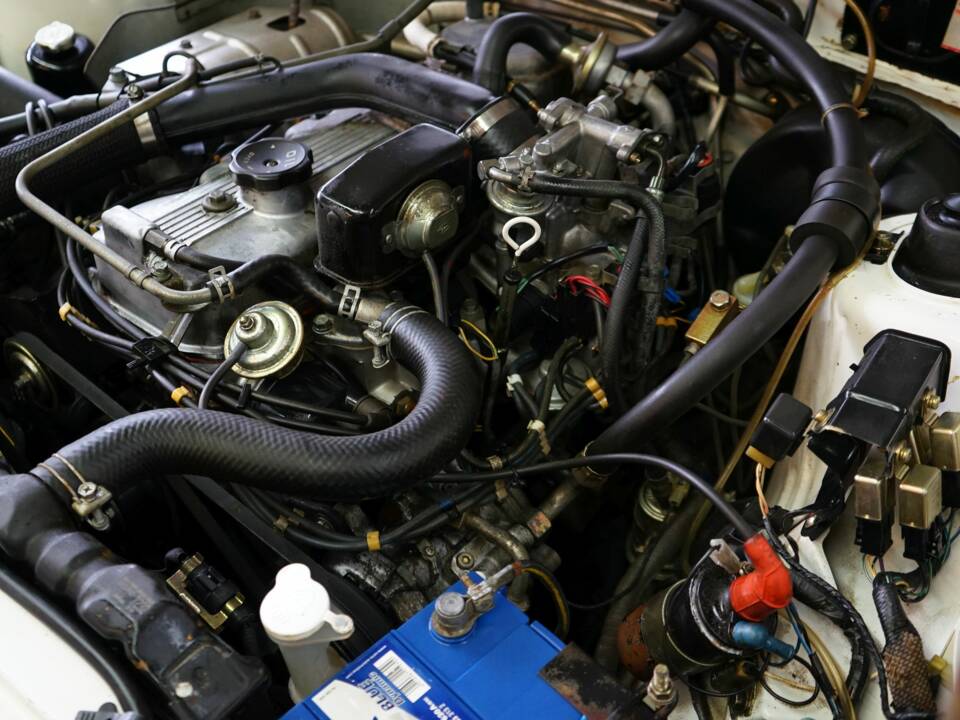 Bild 32/43 von Mitsubishi Starion (1989)