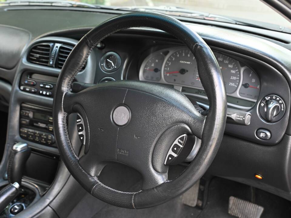 Image 20/35 of Holden Monaro CAPA F 320 C (2003)