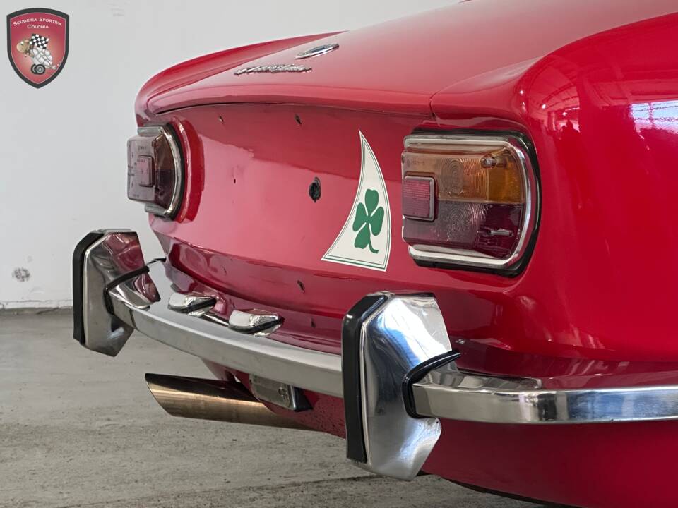 Bild 52/63 von Alfa Romeo Giulia 1300 GT Junior (1973)