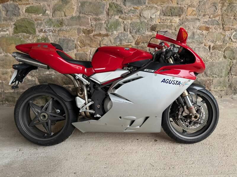 Bild 1/38 von MV Agusta DUMMY (2000)