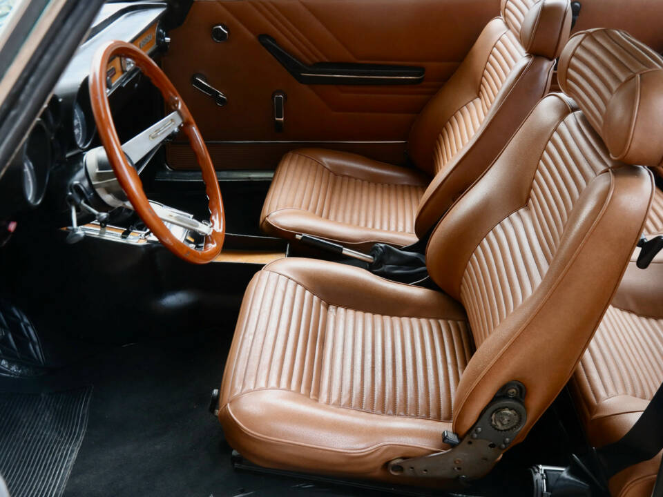 Immagine 10/50 di Alfa Romeo 2000 GTV (1973)