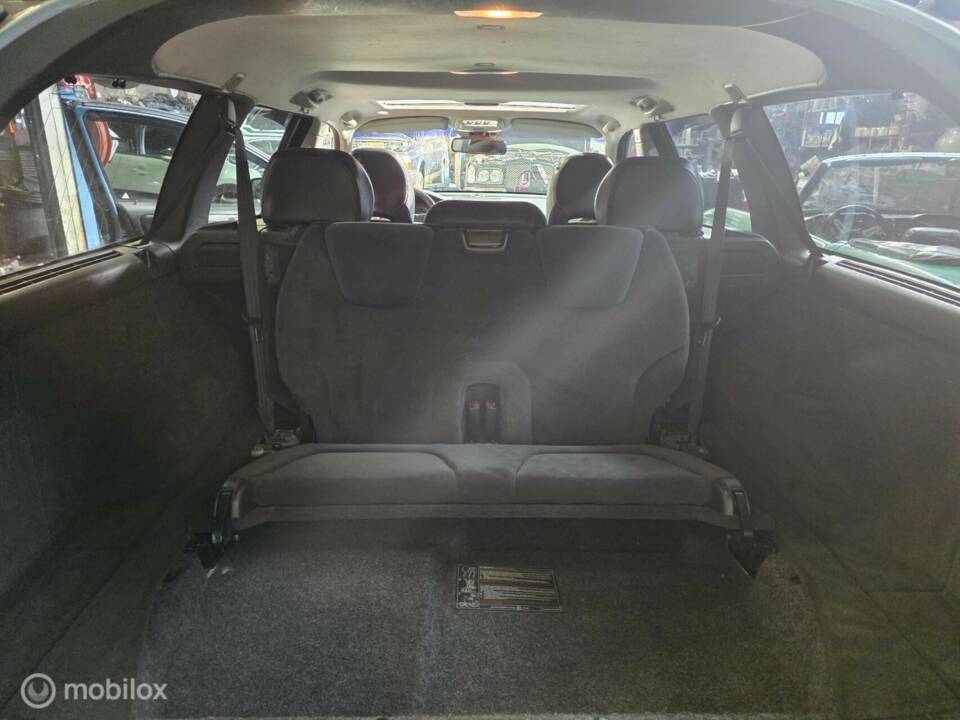 Image 27/40 of Volvo V 70 2.5T (2004)